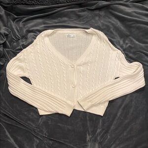 Hollister Women's Cream Cable Knit Cardigan